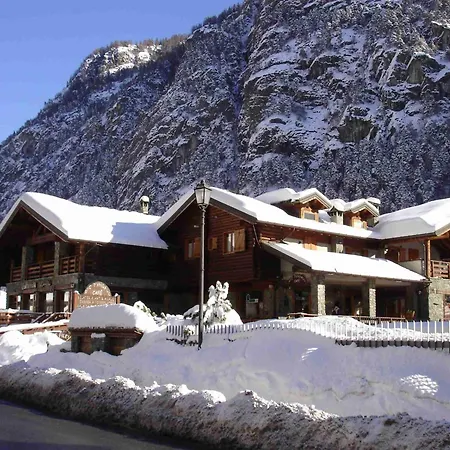 דירה With Fireplace Antey-Saint-André