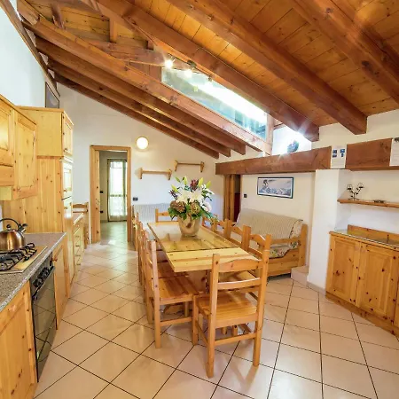 Lägenhet With Fireplace