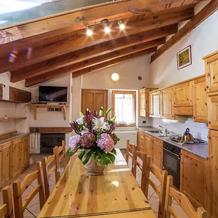 With Fireplace Antey-Saint-André