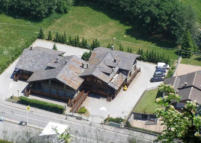 With Fireplace Apartment *